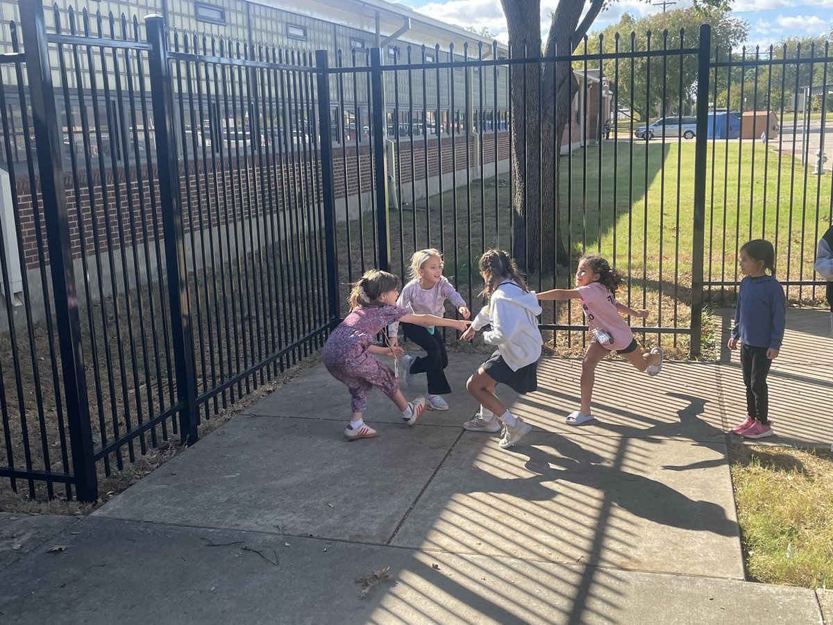 katehebert's tweet image. Innovation is all around us @MSTMAGNET —students came up with a ball free alternative to 4 square to play while waiting for the bus.