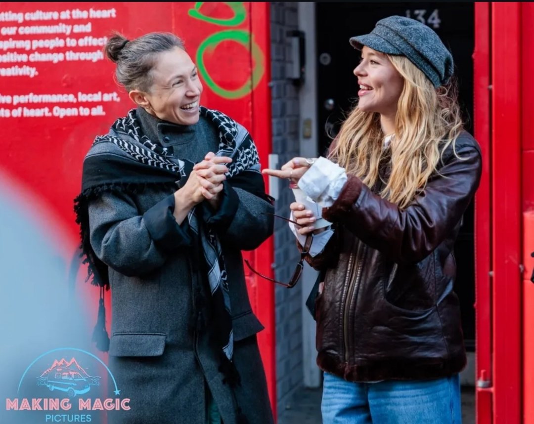 elke_d1202_mfs's tweet image. Making Magic Pictures says Thank You. 
Wish I could have been there...
#MakingMagicinLondon
#MakingMagic
#MotherlandFortSalem
#WynonnaEarp