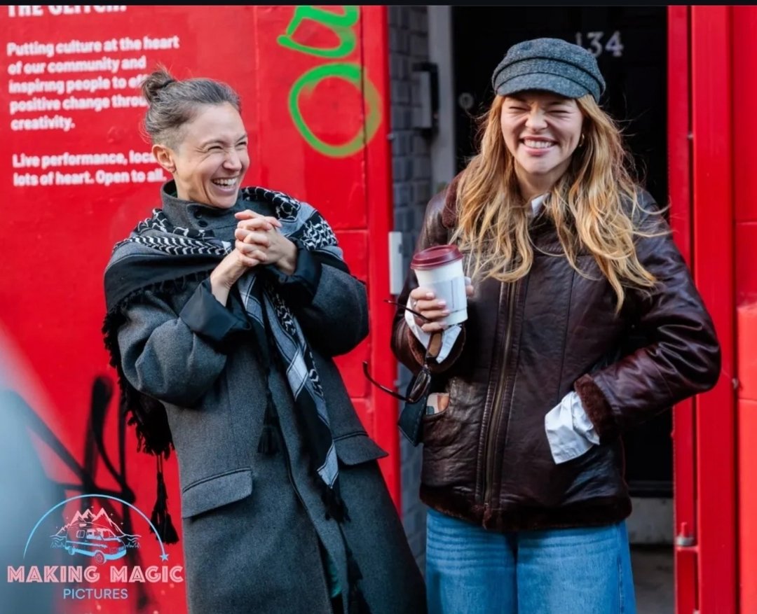 elke_d1202_mfs's tweet image. Making Magic Pictures says Thank You. 
Wish I could have been there...
#MakingMagicinLondon
#MakingMagic
#MotherlandFortSalem
#WynonnaEarp