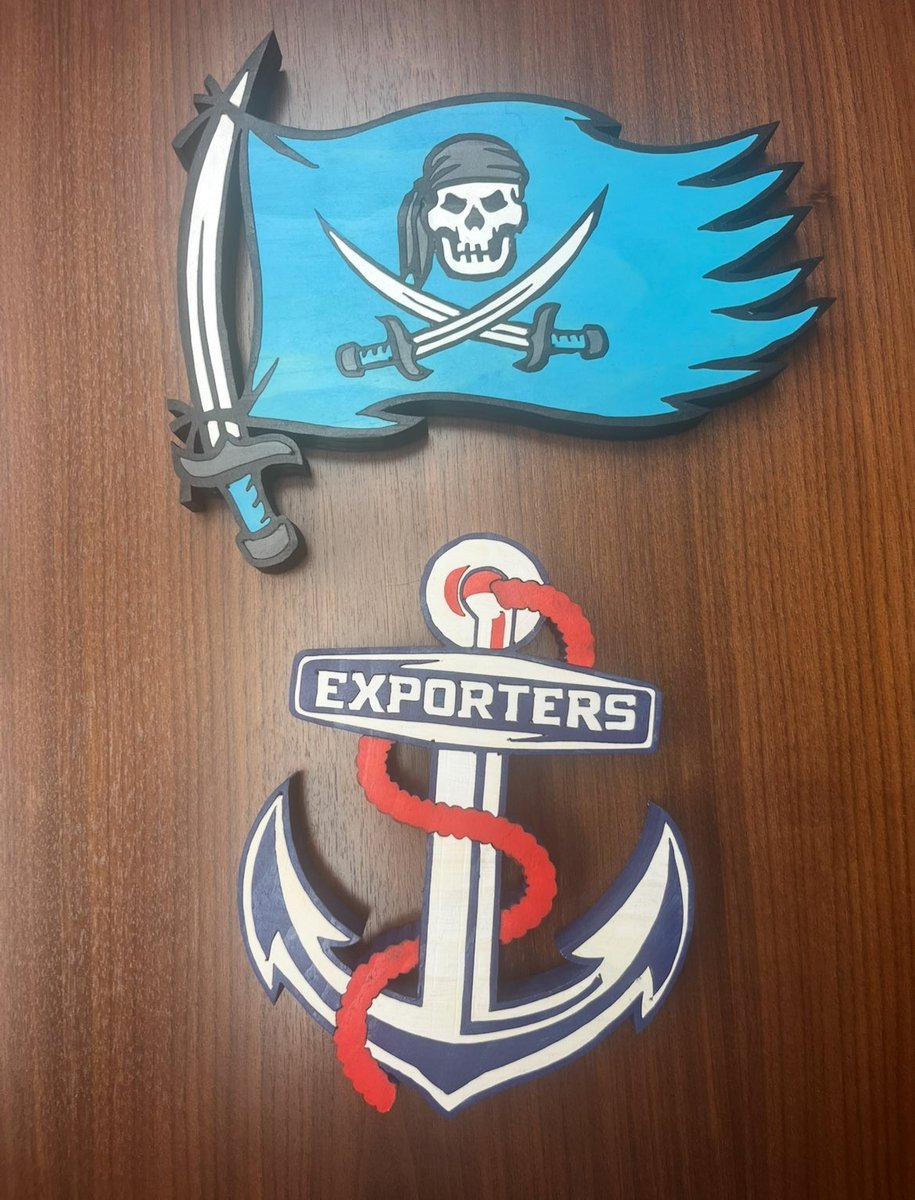 DannyMassey44's tweet photo. Thanks to Clute Intermediate wood shop teacher Kyle Willson for making me these logos! #BISDpride #BISDfamily https://t.co/NI5JLF4v0I