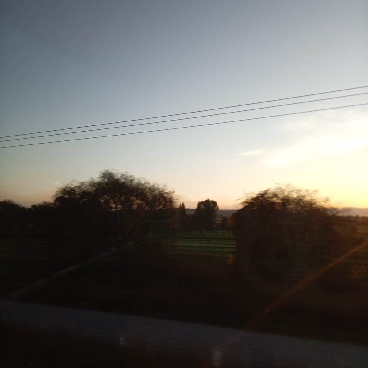 Ok, soy yo o esta nube se parece a Saturno? :O

(Tomada en el Circuito Exterior Mexiquense)

#photooftheday