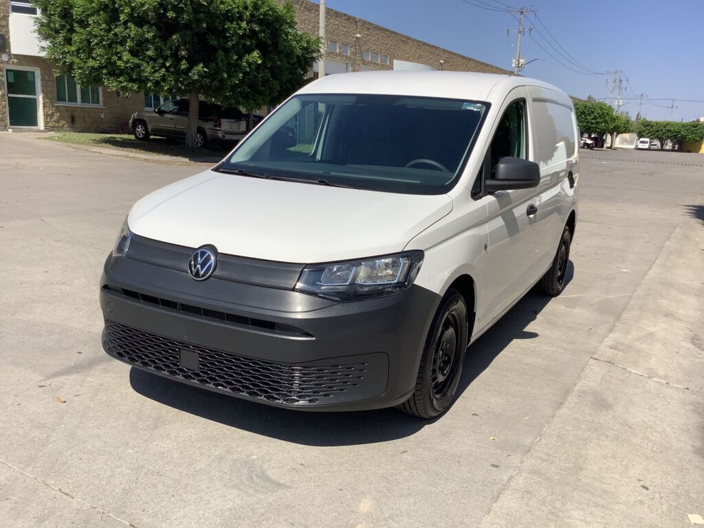 todoensubastas's tweet image. En TES tenemos variedad de vehículos en excelentes condiciones y muy bajo KM como:

Volkswagen #saveiro 2024: 12,430 KM
Volkswagen #taigun 2025: 4,441 KM
Volkswagen #Caddy 2024: 2,305 KM 

Conóce sus características aquí 👉: bit.ly/4hf4CPb

Sucursales: #CDMX #gdl #MTY 📍