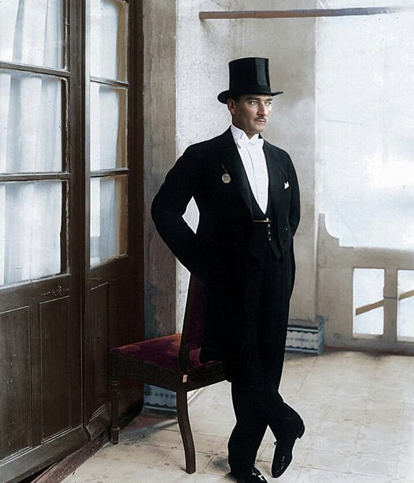 29 Ekim 1925, Ankara. Gazi Mustafa Kemal Atatürk, Çankaya Köşkü'nde…