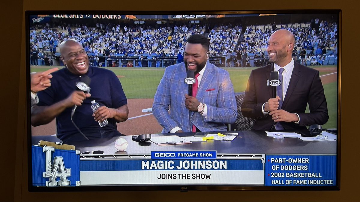 Flyingace773's tweet image. 米FOXの放送席がスーパースター揃い踏みすぎて凄い。皆で SHOHEI のこと話してる。日本人として誇らしい。

Go !! Shoooohei !!!

#PreGameShow 
#MLB #ドジャース 
#大谷翔平 #ワールドシリーズ 
#2025ワールドシリーズ