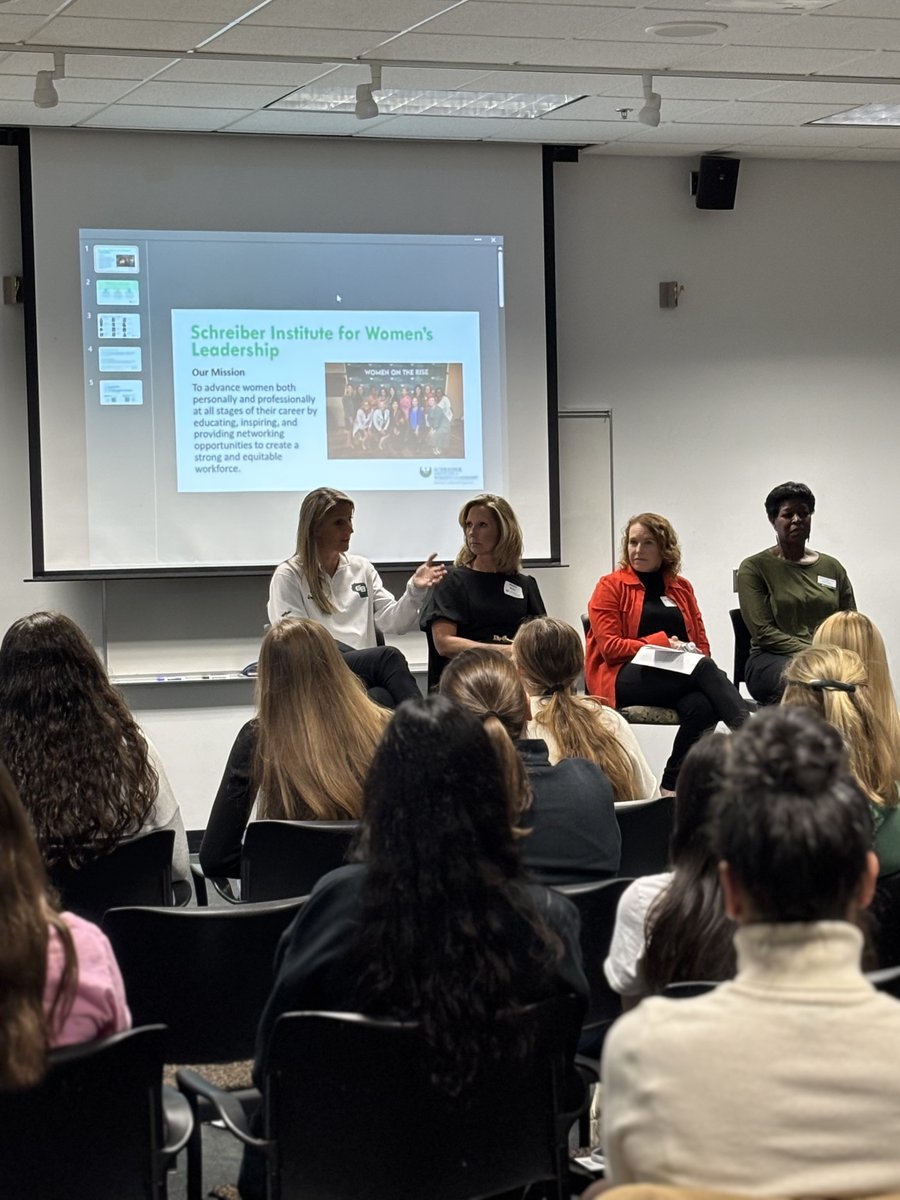 Green Bay Women’s Basketball tweet media