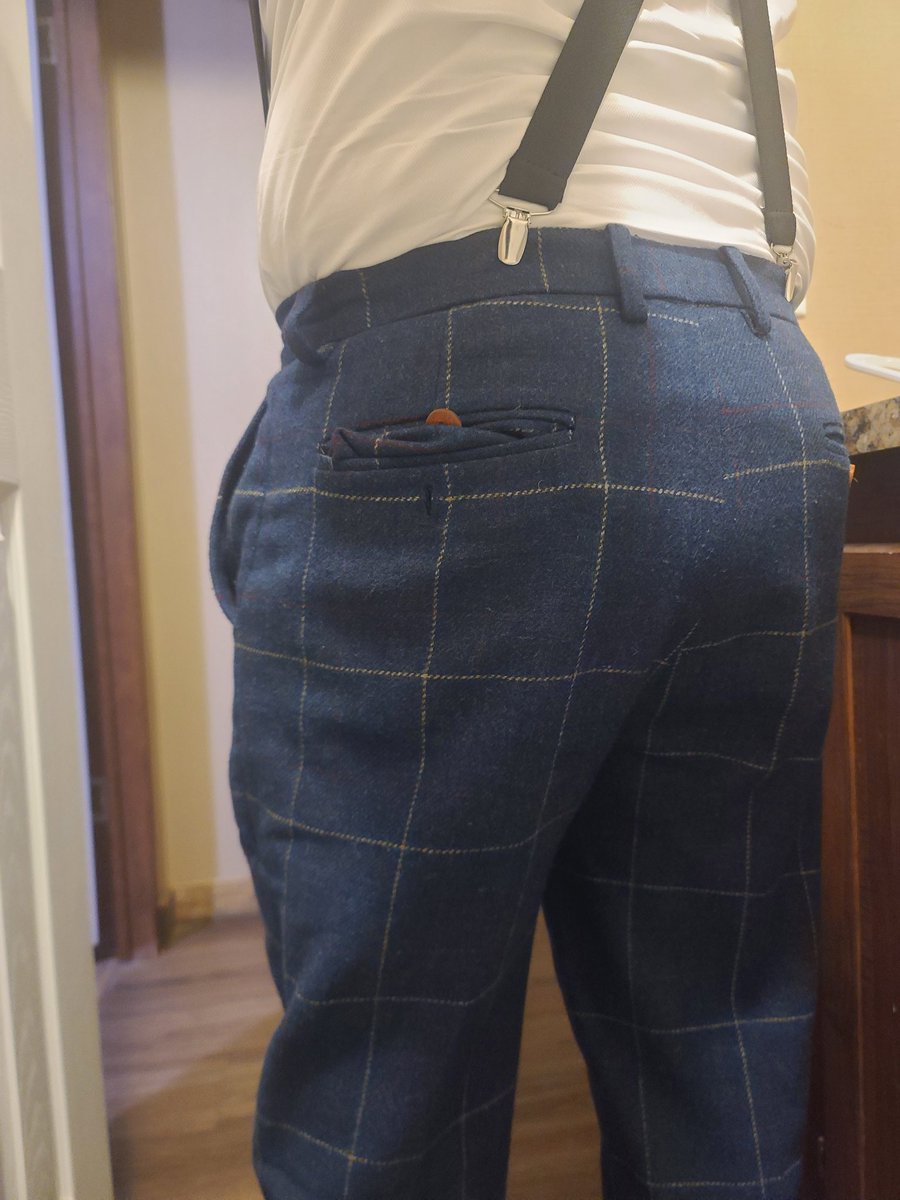 PaddedSquire's tweet photo. More photos of me going from attorney to bab lol. #abdlboy #abdl #diaper #diaperboy #wetdiaper #attorney https://t.co/xd8UgqR0rD