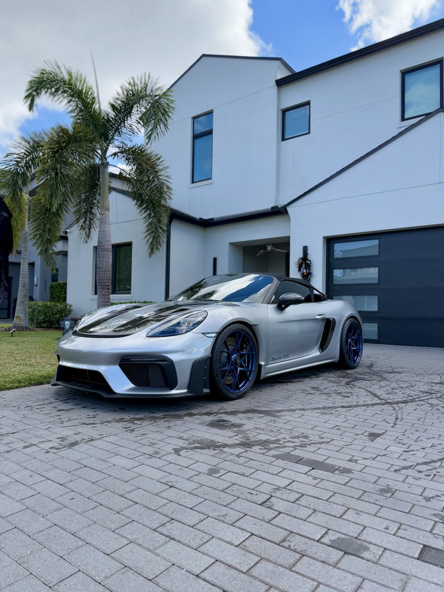 ryan_dalziel's tweet image. Still think this is one of the best looking Porsches ever. #SpyderRS #porsche #spyder #718spyder #718spyderrs #weissachpackage