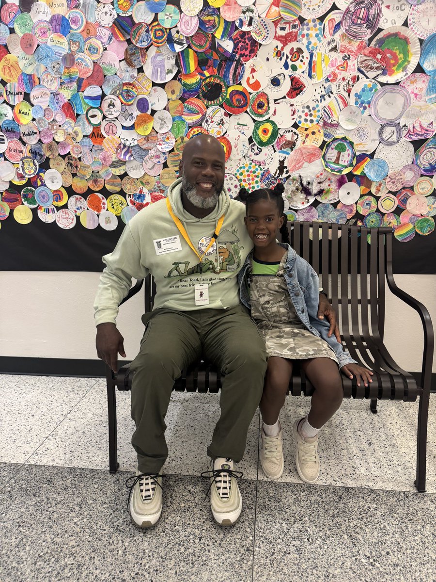 Thank you Mr. Chase for being our Watch DOG today! We sure enjoyed having you. 💜🐻 <a href="/HumbleISD_MBE/">Maplebrook Elem</a> <a href="/HumbleISD/">Humble ISD</a> <a href="/HumbleISD_CBS/">HumbleISD_CBS</a> #mbeisfamily #focusonthegood