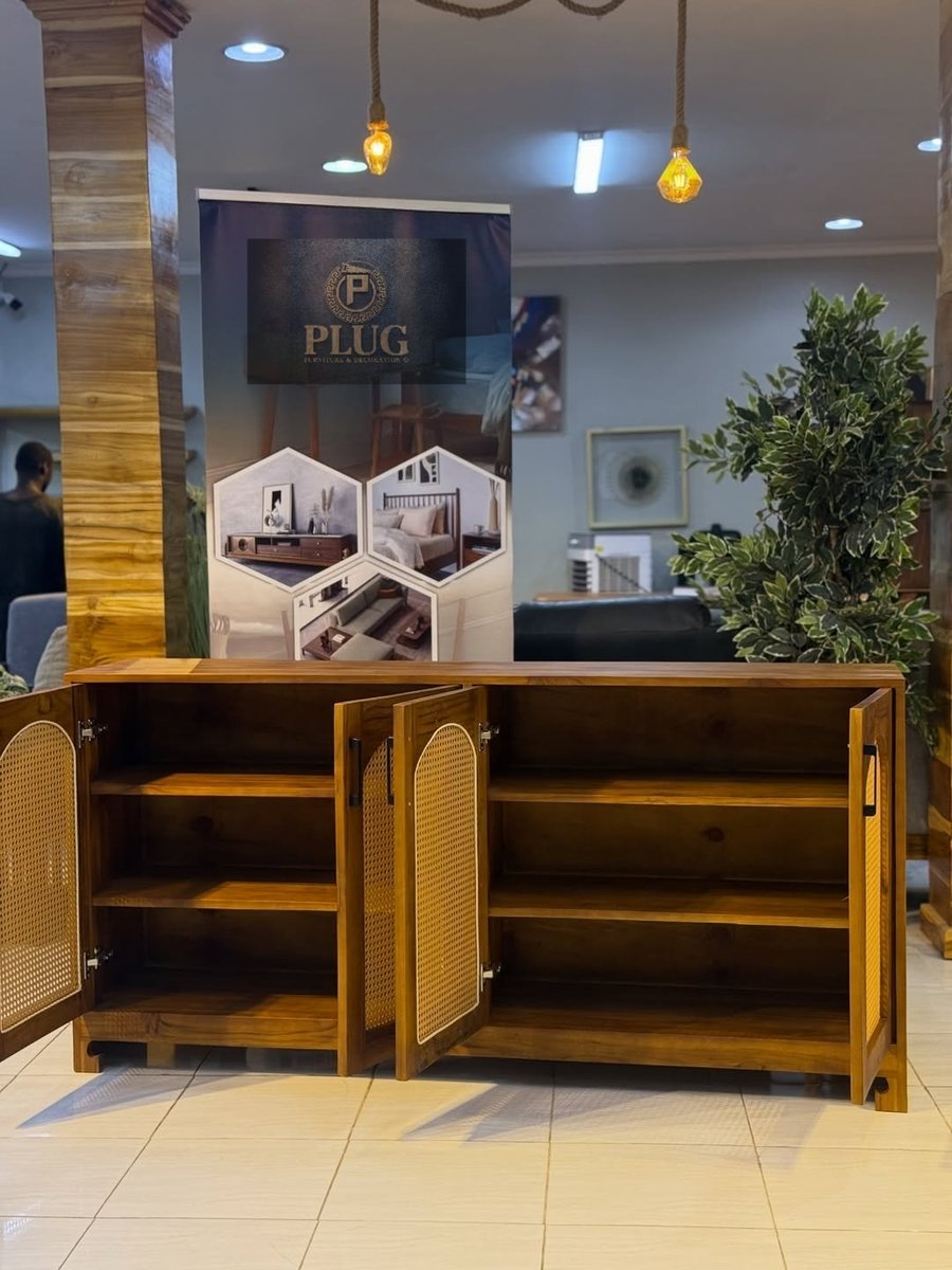 Plug_Furniture1's tweet photo. Plug Furniture &amp; Decoration ©️🇹🇿
▫️Consular Table 
▫️Sprayed color 
▫️Materials: Teak wood &amp; Rattan 
▫️Location: Chang'ombe Area, Keko Ward, Temeke Municipality, Dar es Salaam, Tanzania
▫️Karibu Sana

 📞 0754 029480 https://t.co/6J4a4cGhm2