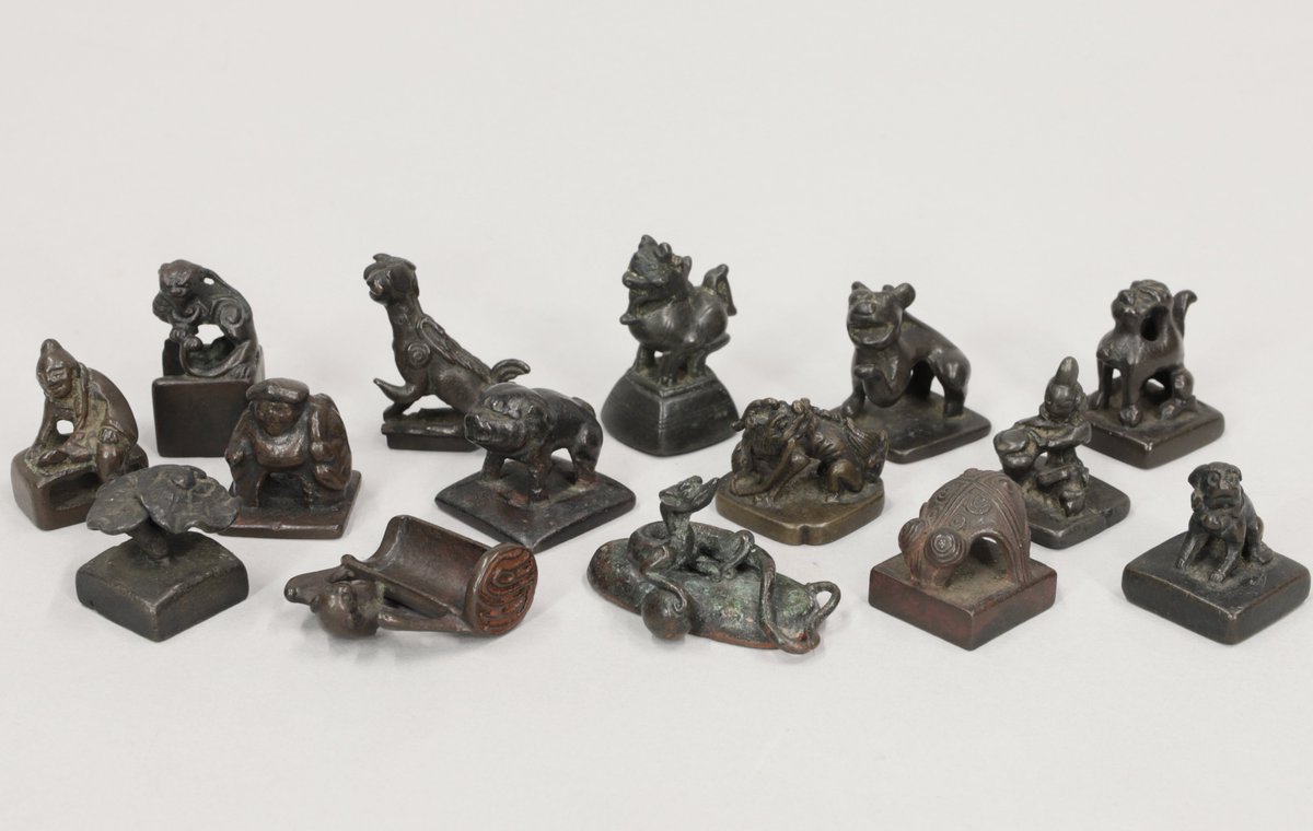 遺品整理◼️骨董収集家だった祖父のお宝の蔵に大切にしまってあった大きな壺、壷、花瓶 遺品整理◼️骨董収集家だった祖父のお宝の蔵に大切に