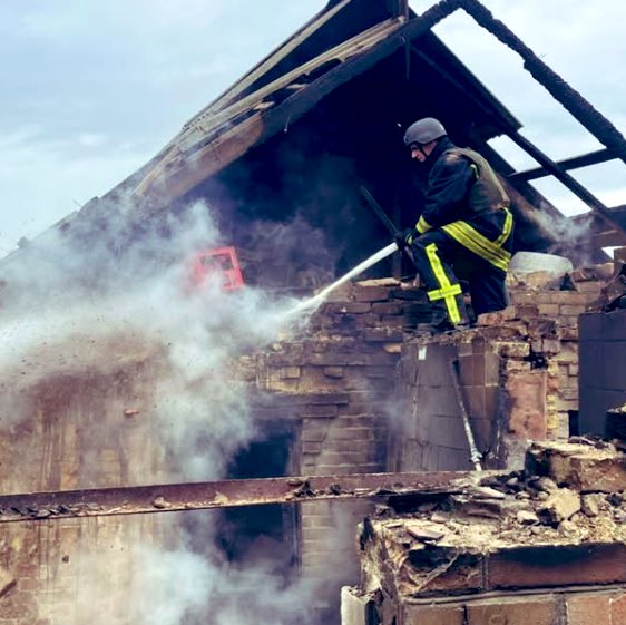 ドニプロ州 ニコポル、ポクロフスケ、シネルニキフカ、マルハネツカ、ミリブスカ、シネルニーキー、バプロフラド地区は常にАFPVドローンや砲撃を受けて被害が出ています。
#ドニプロペトロフスク地域軍事行政区ボランティア評議会