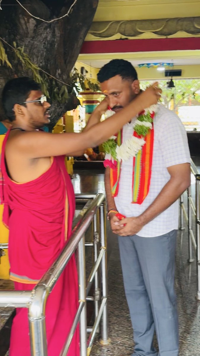 DaggulaKranti's tweet photo. Feeling blesses Andole Maisamma Thalli 🙌 https://t.co/I6RmPcXlrm