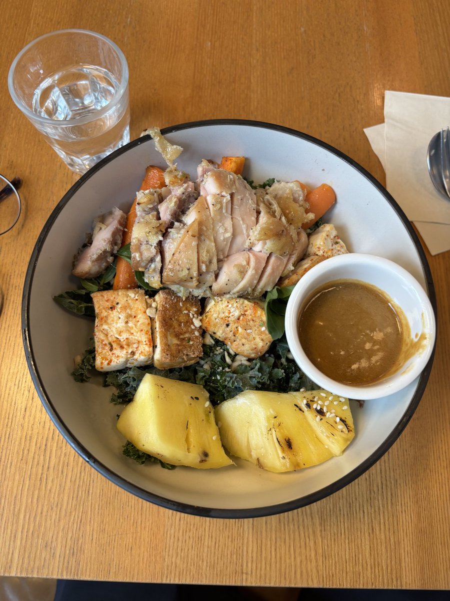 Ruby_1Soft's tweet image. 台湾では、いろいろな料理にカレーの影響が見られます。
台湾では結構人気があるみたいですね。正直に言うと。