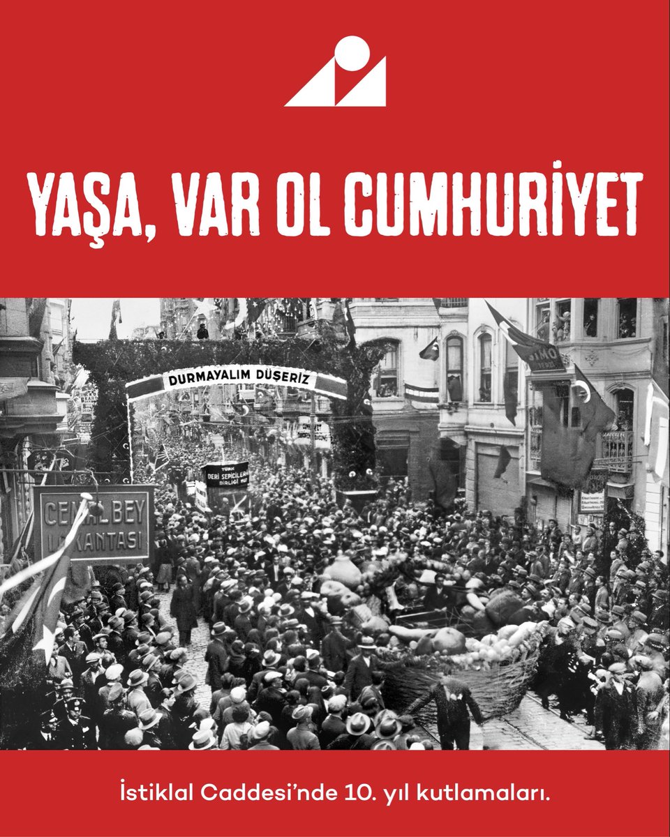 Kola kola, el ele 102 yıldır coşkuyla kutladığımız bayramımız kutlu olsun. 
Çok yaşa cumhuriyet🇹🇷🇹🇷🇹🇷