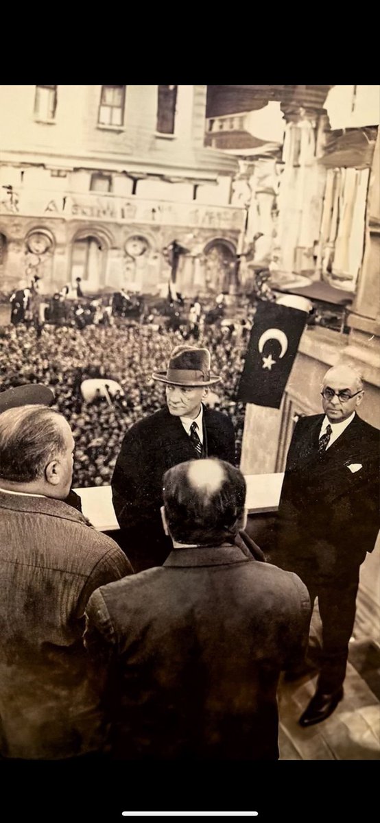 Teşekkürler ULU ÖNDER GAZİ MUSTAFA KEMAL ATATÜRK’ümüz.

Sevgi, saygı, özlem ve minnet ile.

29 Ekim Cumhuriyet Bayramımız kutlu olsun.