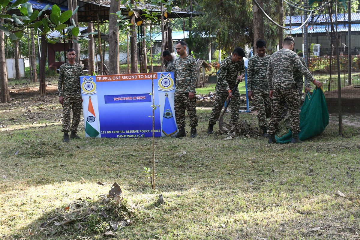111CRPF's tweet image. #Special Campaign 5.0::  111 BN CRPF conducted Special Campaign 5.0 for institutionalizing Swachhata and minimising pendency.