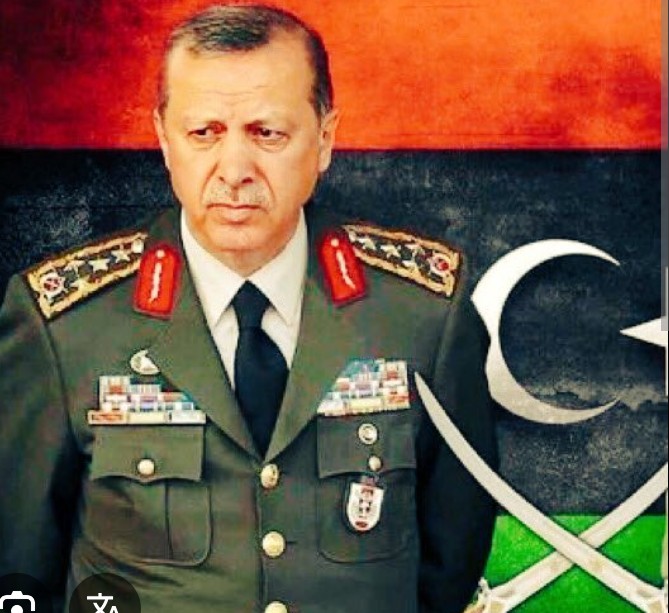 e_liff_gibi_sin's tweet photo. O.cocuklugunun Lüzumu yok!

 Türkiye'nin seçilmiş İlk Cumhurbaskanını Recep Tayyip Erdogan'dır ve posterleri her kuruma asılacaktır. https://t.co/ViQSC53K56