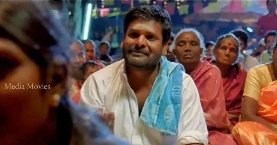 sanjeevarunb's tweet image. யோவ் விஜய் ஆண்டனி பத்து குப்ப படமா நடச்சிட்டு திடீர்னு நல்ல படத்துல நடிச்சா எங்களுக்கு எப்டியா தெரியும்.

அதுவும் குப்பைனு நினைச்சி தியேட்டர்ல பாக்காம விட்டேன்.