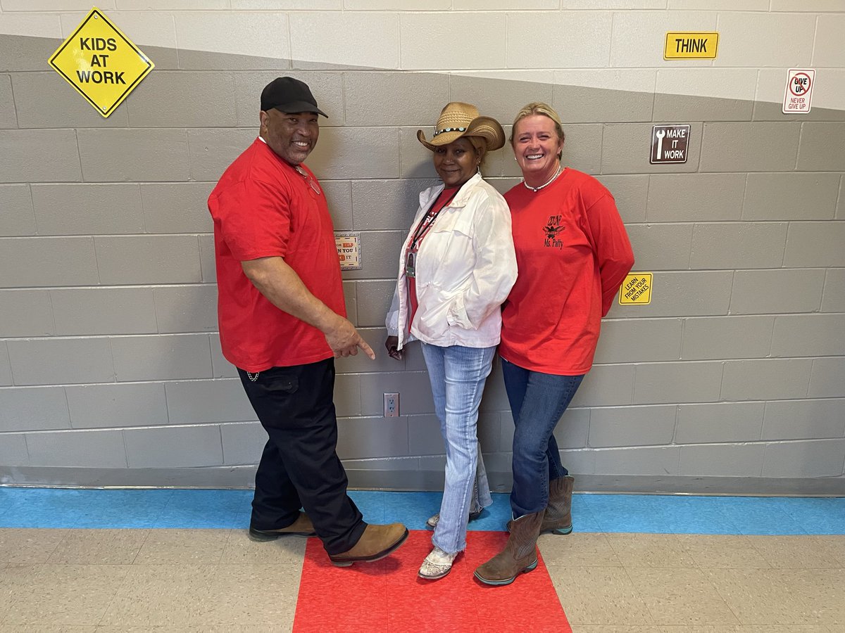 Today at CES, we saddled up against drugs and wore  our favorite cowboy/girl boots and attire! ❤️