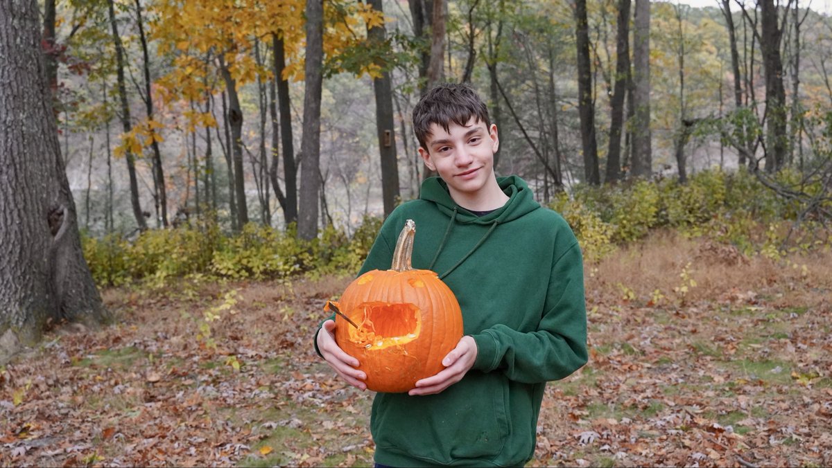 The_AlexHidalgo's tweet image. William experimented with props this time. An heirloom spoon sure adds a bit of nostalgic charm to one’s creation, doesn’t it? #pumpkin #halloween #jackolantern @baggins_bow