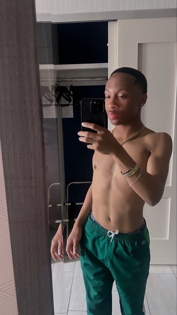 K ⭐️ tweet media