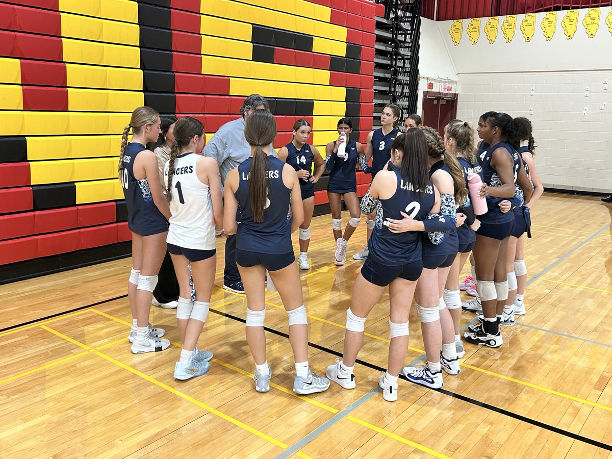 Lancers <a href="/LPGVB/">Lake Park Girls VB</a> fall in an exciting 3-setter to Stevenson in the Schaumburg Regional to close their season. 

Thanks to our Seniors 🎓who played their final match for the navy and white today. Lancers for Life 💙 Missed but never forgotten #WeAreLakePark