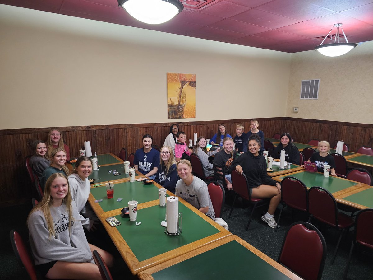 Had a great night with the team at Monicals! Ready to go to battle this weekend!!!