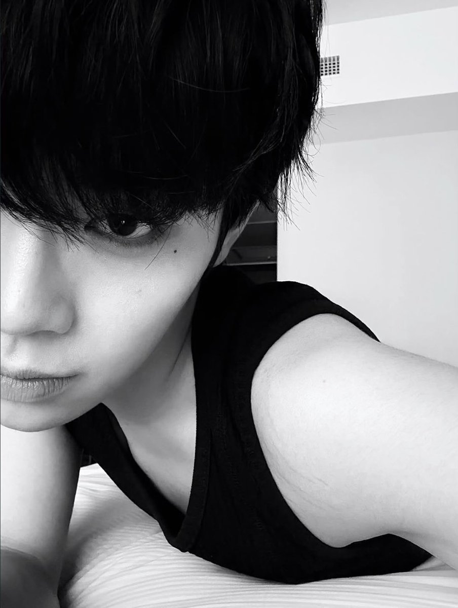 김태래 침대 tweet media