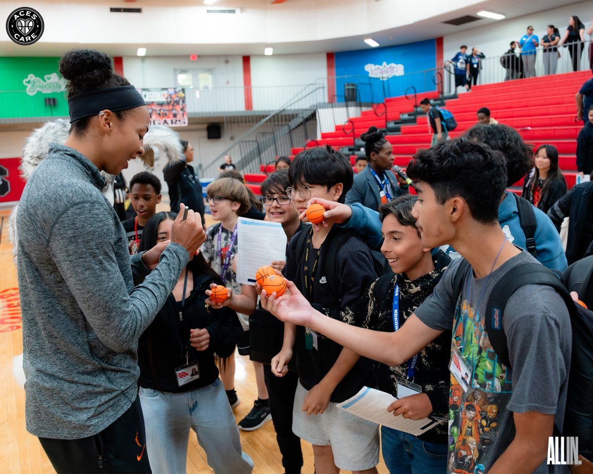 Las Vegas Aces tweet media