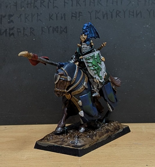 templarphoenix's tweet photo. This guy, was a knights of the realm champion, AKA nameless random guy, until he defeat a chaos lord on dragon in a challenge.
He's promoted and needs a proper model.  
ToW is a thing again so I repaint this guy to lead.

#theoldworld #bretonnia #dragonlance https://t.co/6ZpbmCRyua
