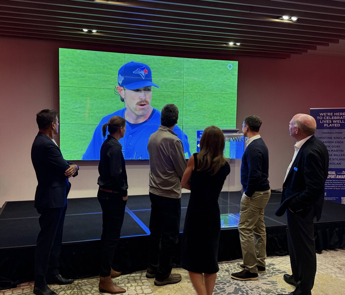 Devin_Heroux's tweet image. Canada’s Sports Hall of Fame 2025 Class celebrations here in Ottawa tonight.

All eyes on the @BlueJays game.

That’s Ted Nolan, Christine Sinclair, Darren Zack, Cheryl Bernard, Erik Guay and Kevin Martin featured in photo. Michelle Stilwell and Martha Biles also being inducted.