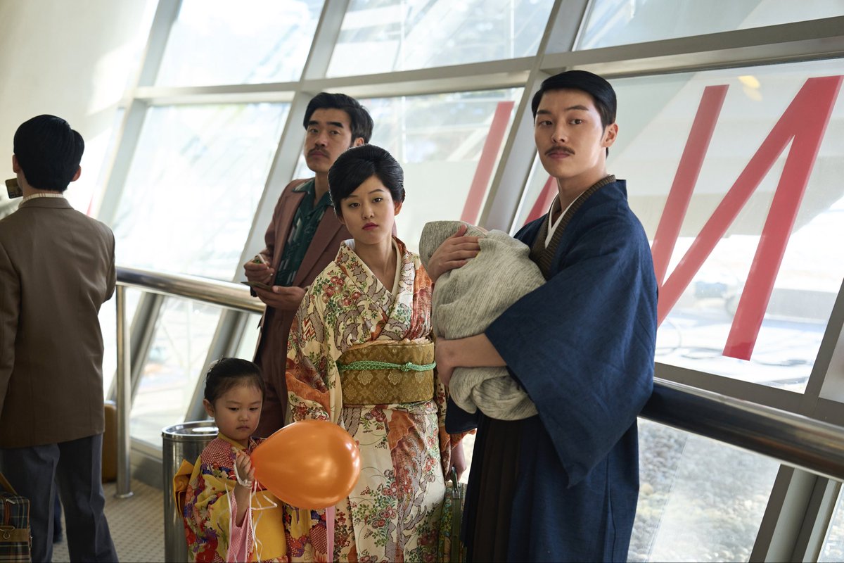 loonerenz's tweet photo. #ChoiHyunWook and #LeeYoon from Good News behind https://t.co/3d951bsZ3z