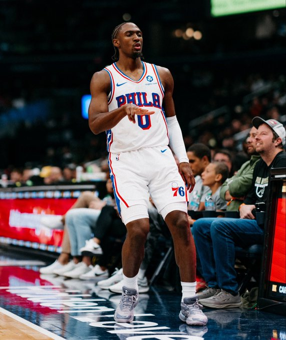 big_business_'s tweet photo. TYRESE MAXEY IN THE FIRST 4 GAMES OF THE NBA SEASON 🔥🔥🔥

39 PTS | 3 REB | 10 AST
43 PTS | 4 REB | 8 AST
28 PTS | 6 REB | 9 AST
40 PTS | 2 REB | 6 AST

SIXERS ARE NOW 4-0 https://t.co/plImrPCwM6