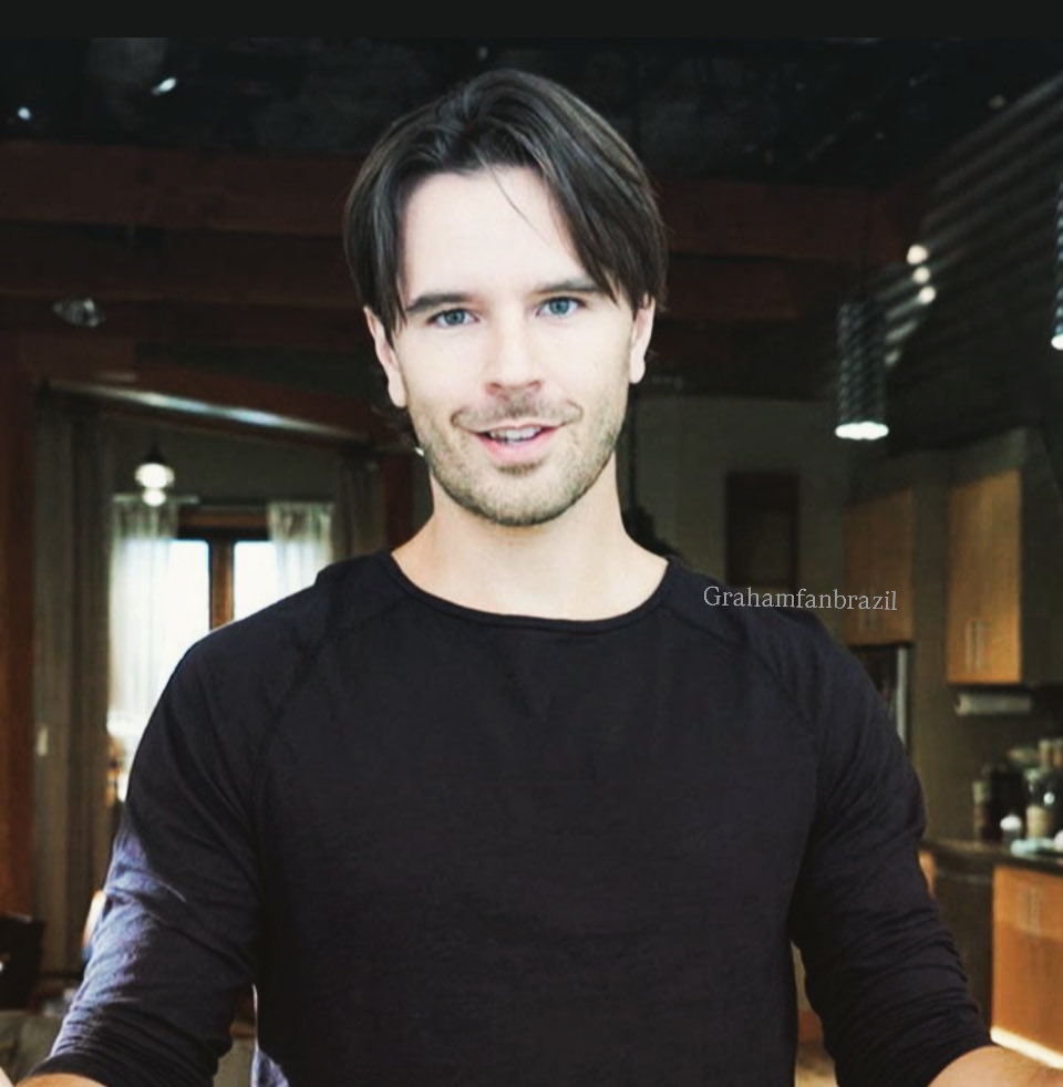 GrahamfanB's tweet photo. Seeking clarity about one’s purpose and the direction of their goals is essential to walking a path of meaning, balance, and confidence. 🙏🏻❤️

Photo by: @HeartlandOnCBC 

#GrahamWardle
#tyborden https://t.co/HS1uS13ILx