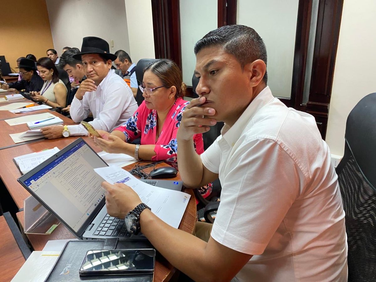 👩🏻‍💻La Gobernadora Ivonne Panchi, junto a José Fustillo, delegado del Ministerio del Interior, presidieron el Consejo de Seguridad Provincial con el objetivo de: