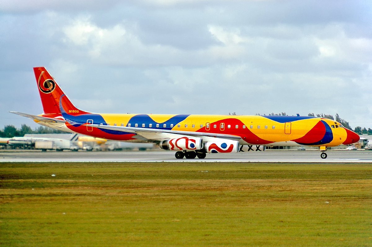 BRANIFF CELEBRATES SOUTH AMERICA WITH ALEXANDER CALDER - Braniff
