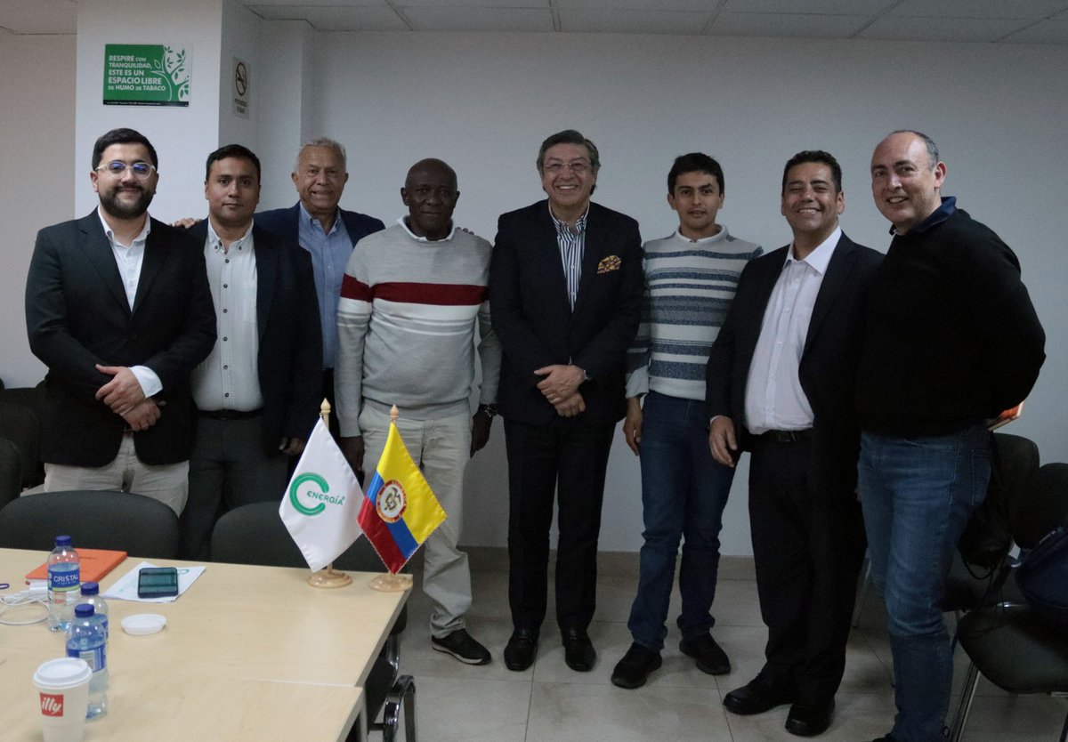 CC_Energia's tweet photo. 🔌 Reunión con el Grupo de Reglamentos Técnicos del @MinEnergiaCo 

Hoy, la @CC_Energia sostuvo un diálogo con Eulogio Solarte, Director del Grupo de Reglamentos Técnicos del MinEnergía, sobre #RETIE y la participación del gremio en la construcción de la normatividad técnica⬇️ https://t.co/cyh8cYwBY1