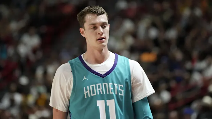 Charlotte Hornet rookie Ryan Kalkbrenner against the Heat:

— 10 PTS
— 6 REBS
— 3 STLS
— 1 BLK
— 5/5 FG