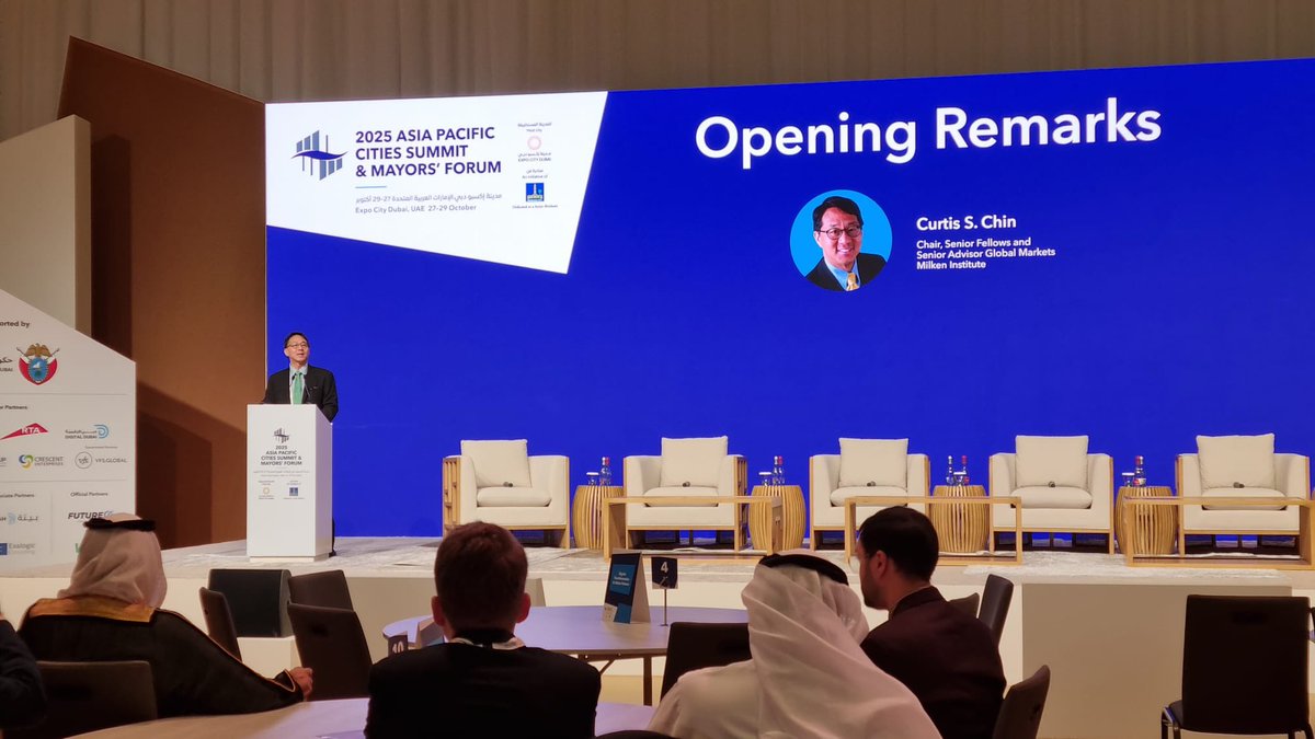 CurtisSChin's tweet image. Good morning! A reminder &amp;amp; quote from here at the 2025 Asia Pacific Cities Summit to people everywhere: “Don’t be trapped in someone else’s dream.” ~#KimTaehyung #BTSV

Indeed. Create your own. Build your own. #2025APCS 

#Imagine. From out of the desert ⬇️ #Dubai @expocitydubai!