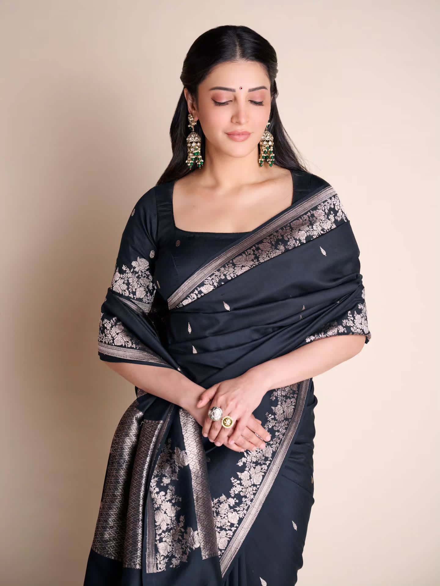 G4ZNa3RagAE-_2l?format=jpg&name=large