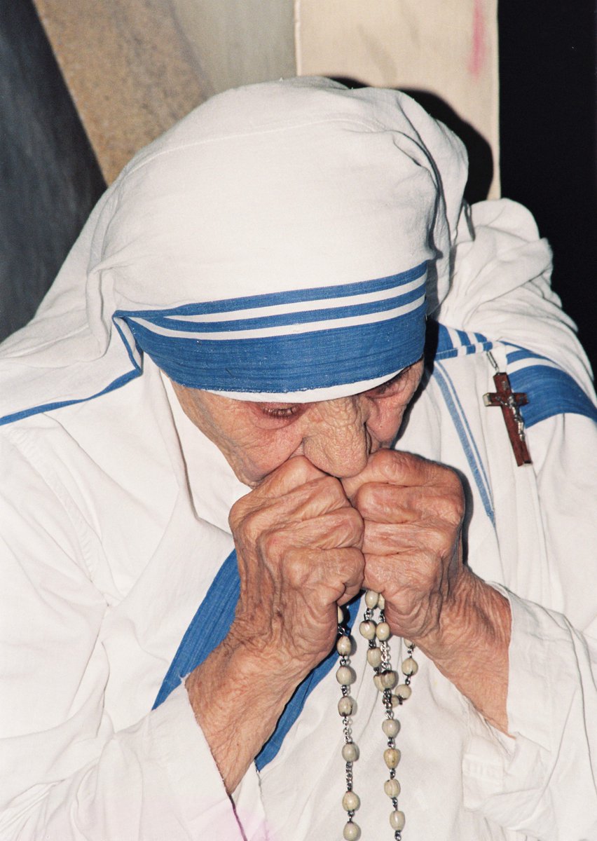 ★　稀少写真集白黒モノクロ写真で知る　マザーテレサと神の子いのちこの尊きもの ☆ 稀少写真集白黒モノクロ写真で知る マザーテレサと神の子いのち