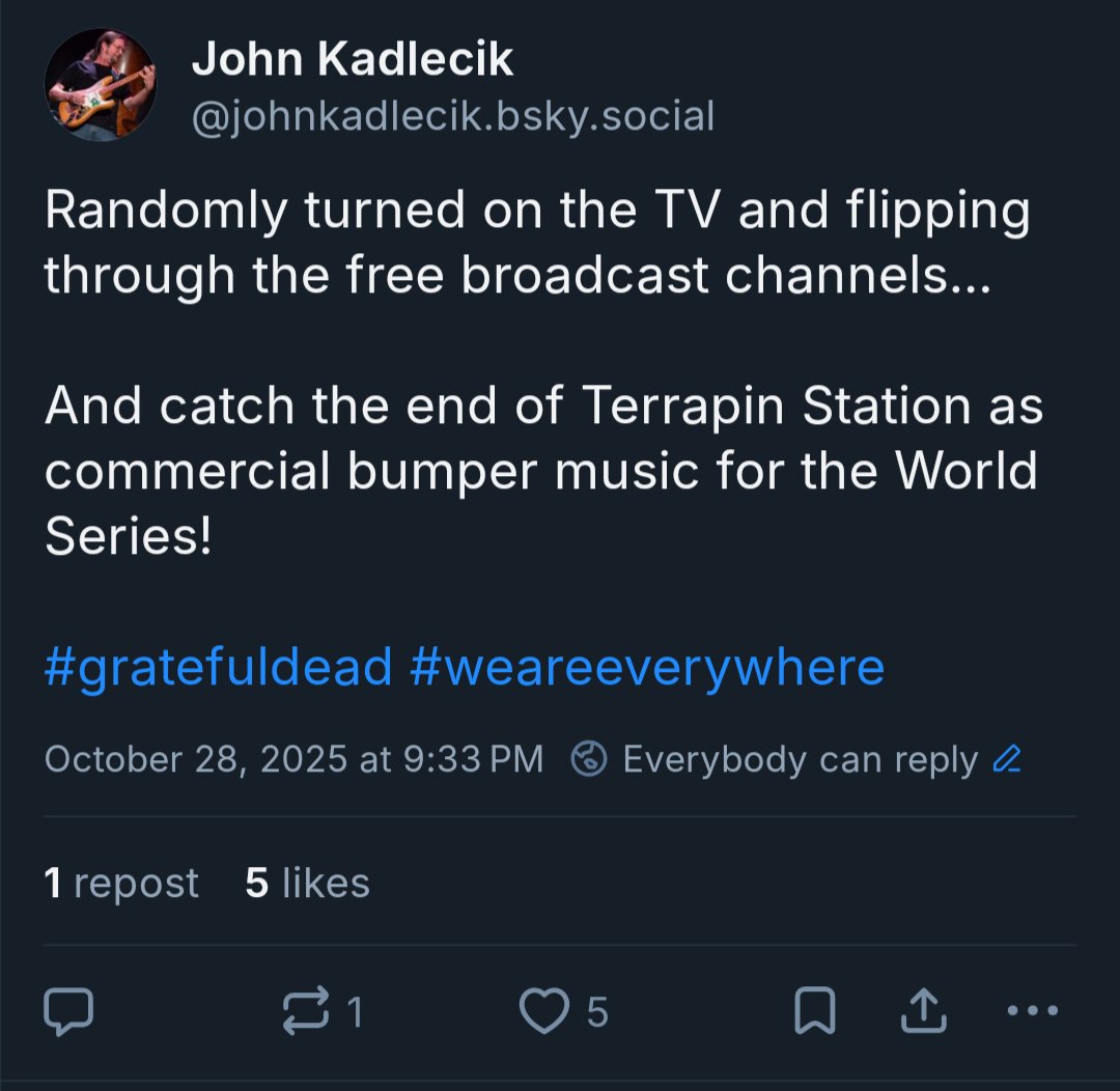 And now just heard the beginning of "Throwing Stones" <a href="/fox5dc/">FOX 5 DC</a>

"And the rich man in his summer home / saying just leave well enough alone!"

I wonder if channel execs have read the lyrics?
#gratefuldead #weareeverywhere