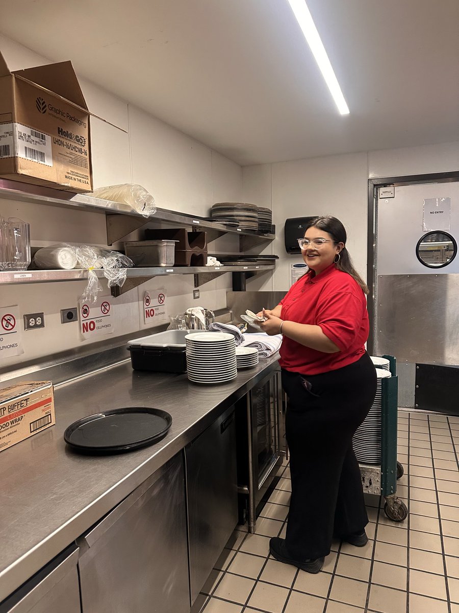 I had a great time observing Mrs.Zelmas <a href="/AISD_CTE/">Austin ISD - Career & Technical Education</a> Hospitality students today at their internship at the Hilton Austin. These students are rocking it! Great job Mrs.Zelma preparing your students for this valuable experience. <a href="/TravisRebels/">Travis Rebels</a> <a href="/Secondary_AISD/">AISD Secondary School Leadership</a>
