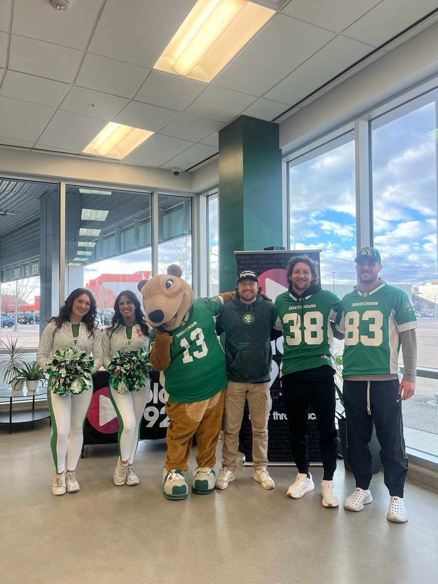 sskroughriders's tweet image. Our players, the Harvard Media Rider Cheer team, and Gainer spent the day around town connecting with fans who are ready to bring that same energy to Mosaic.