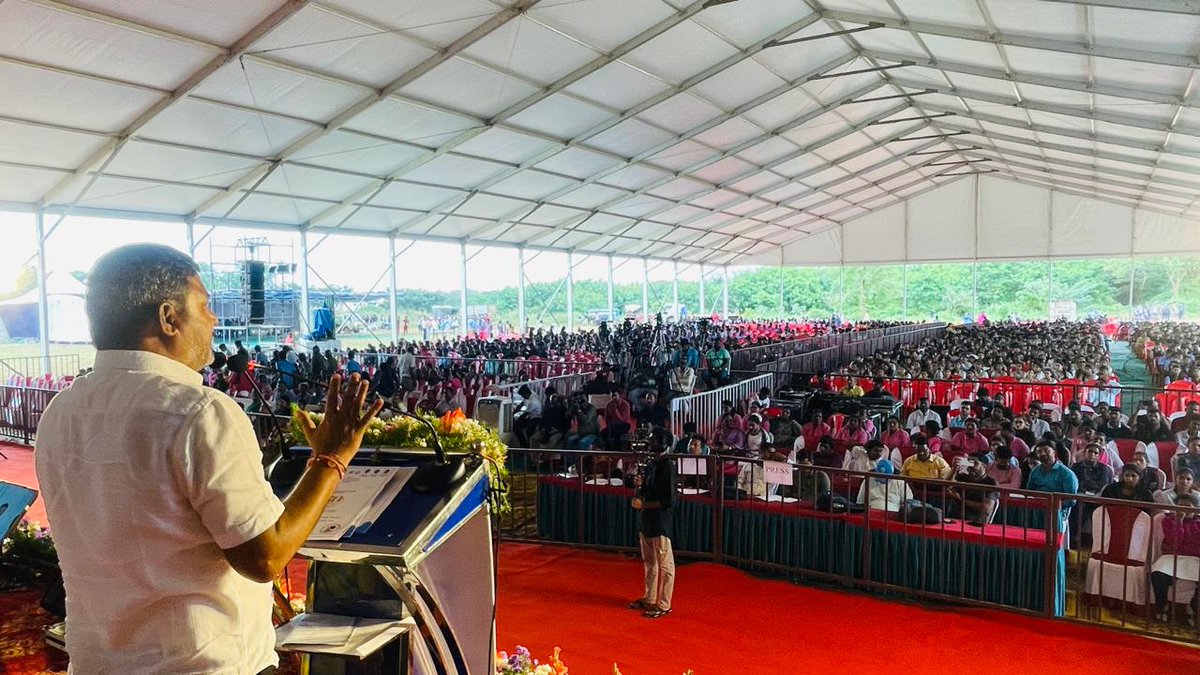 CementManju's tweet image. ಕರ್ನಾಟಕ ರಾಜ್ಯ ಮಾಲಿನ್ಯ ನಿಯಂತ್ರಣ ಮಂಡಳಿಯ 50ನೇ ವರ್ಷದ ಸಾರ್ಥಕ ಪಯಣದ ಸಲುವಾಗಿ ಹಾಸನ ನಗರದ ಸರ್ಕಾರಿ ಇಂಜಿನಿಯರಿಂಗ್ ಕಾಲೇಜು ಮೈದಾನದಲ್ಲಿ ಆಯೋಜಿಸಿದ್ದ 50 ವರ್ಷಗಳ ಸಮರ್ಪಣೆ, 31 ಜಿಲ್ಲೆಗಳು, 1 ಧ್ಯೇಯ : ಮಾಲಿನ್ಯ ಮುಕ್ತ ಕರ್ನಾಟಕ ಸುವರ್ಣ ಮಹೋತ್ಸವದಲ್ಲಿ ಭಾಗವಹಿಸಿ ಸಭೆಯನ್ನು ಉದ್ದೇಶಿಸಿ ಮಾತನಾಡಿದೆ.

#PolutionControlBoard