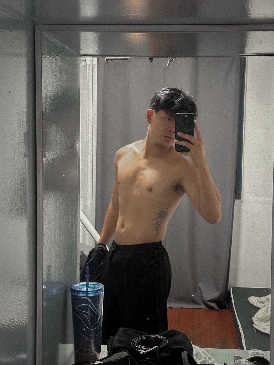 itcouldbearz's tweet photo. Henloo! https://t.co/qVln8YESuc