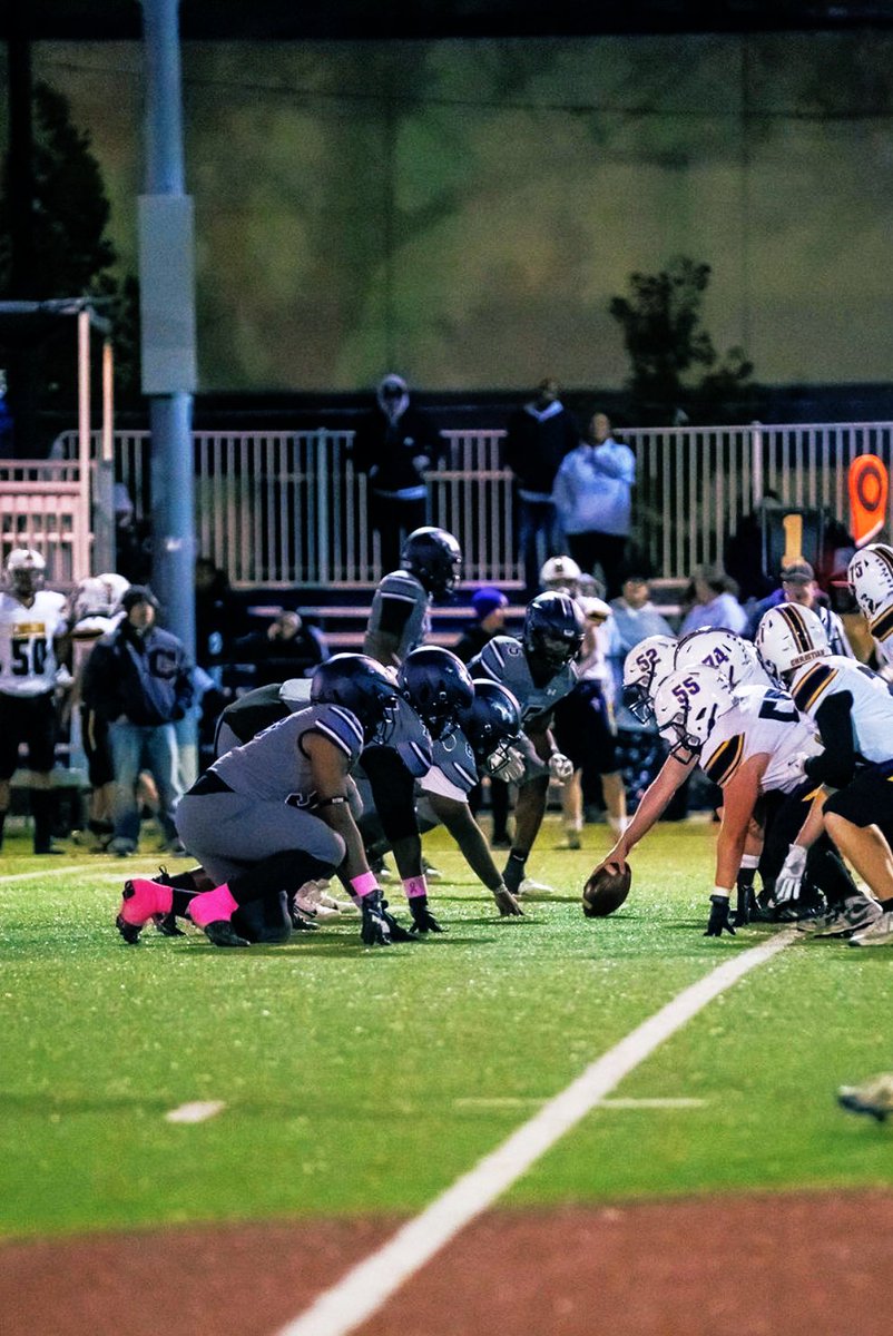 50shotry's tweet photo. Rylan cruz //class of 29//6’1 270// play multiple sports 🏀 🏈// contact cruzrylan77@gmail.com https://t.co/kJKZZyldWf