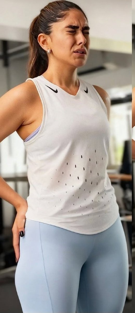 indisabers's tweet image. Mrunal Thakur love