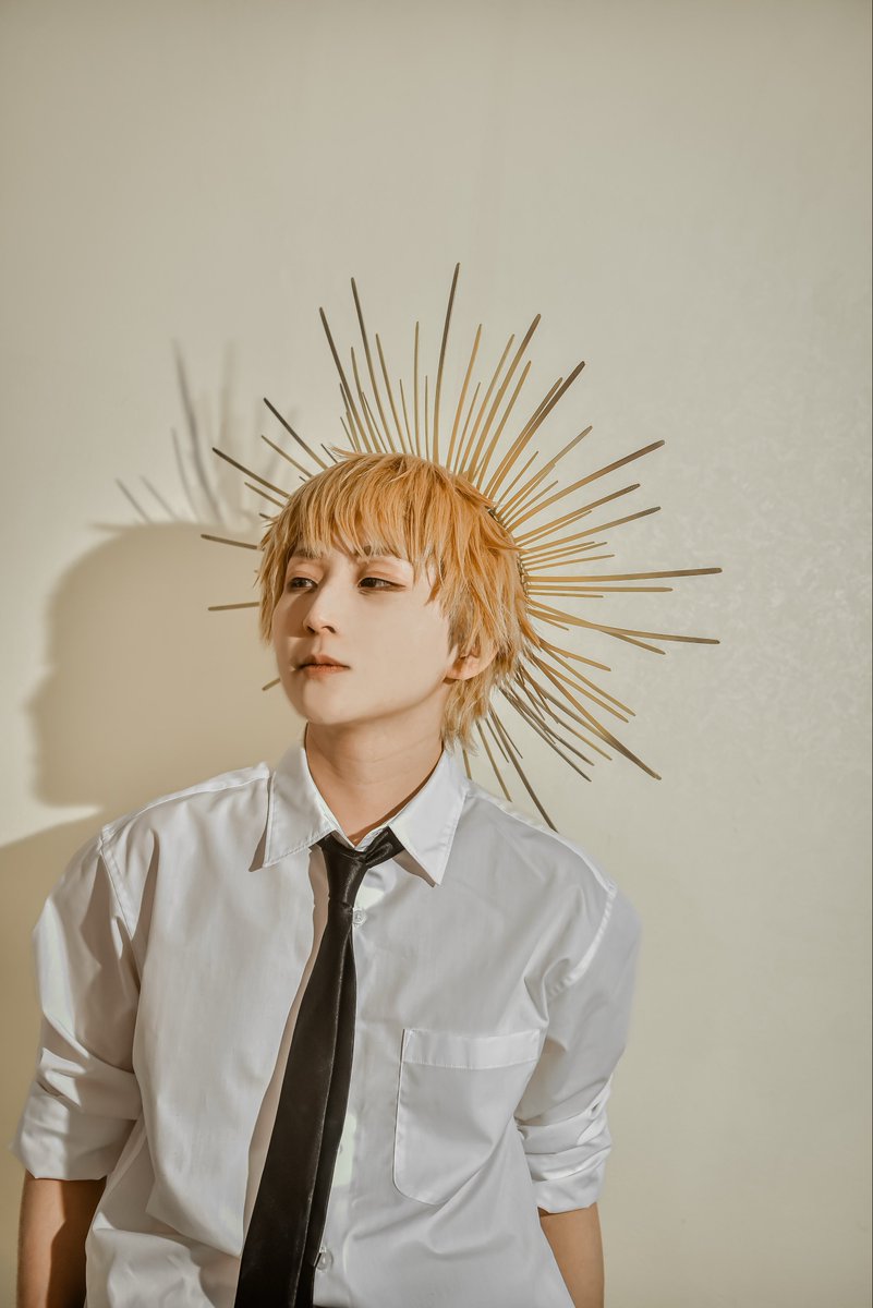 nzn(←) tweet media