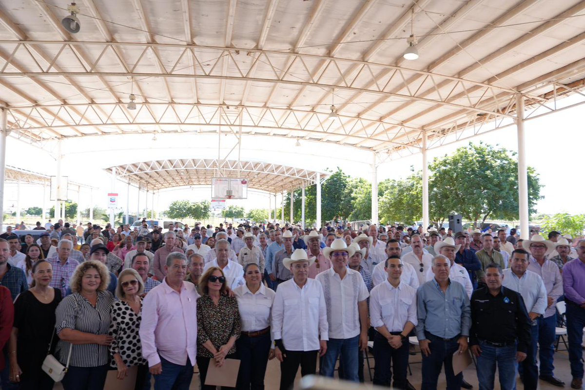 CelidaLopezc's tweet image. Gracias al acuerdo encabezado por el gobernador @AlfonsoDurazo, entregamos en el sur del estado los apoyos del Programa Emergente de apoyo a productores de trigo cristalino 2024–2025, con una inversión de 35 millones de pesos que respalda el esfuerzo de los productores…